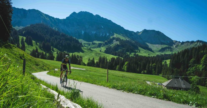 Entre Léman et Gruyère à vélo de route