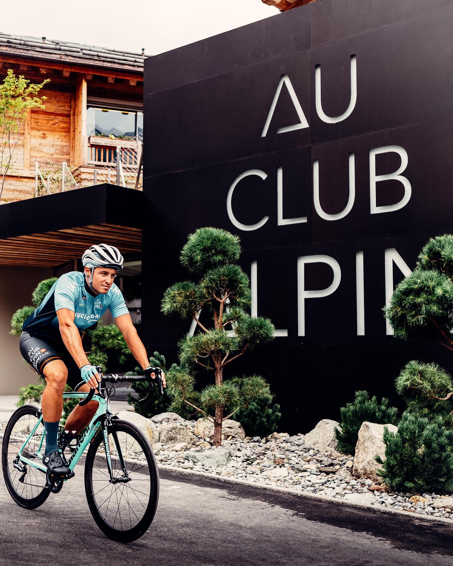 Au Club Alpin Champex-Lac Bike hotel Valais Suisse