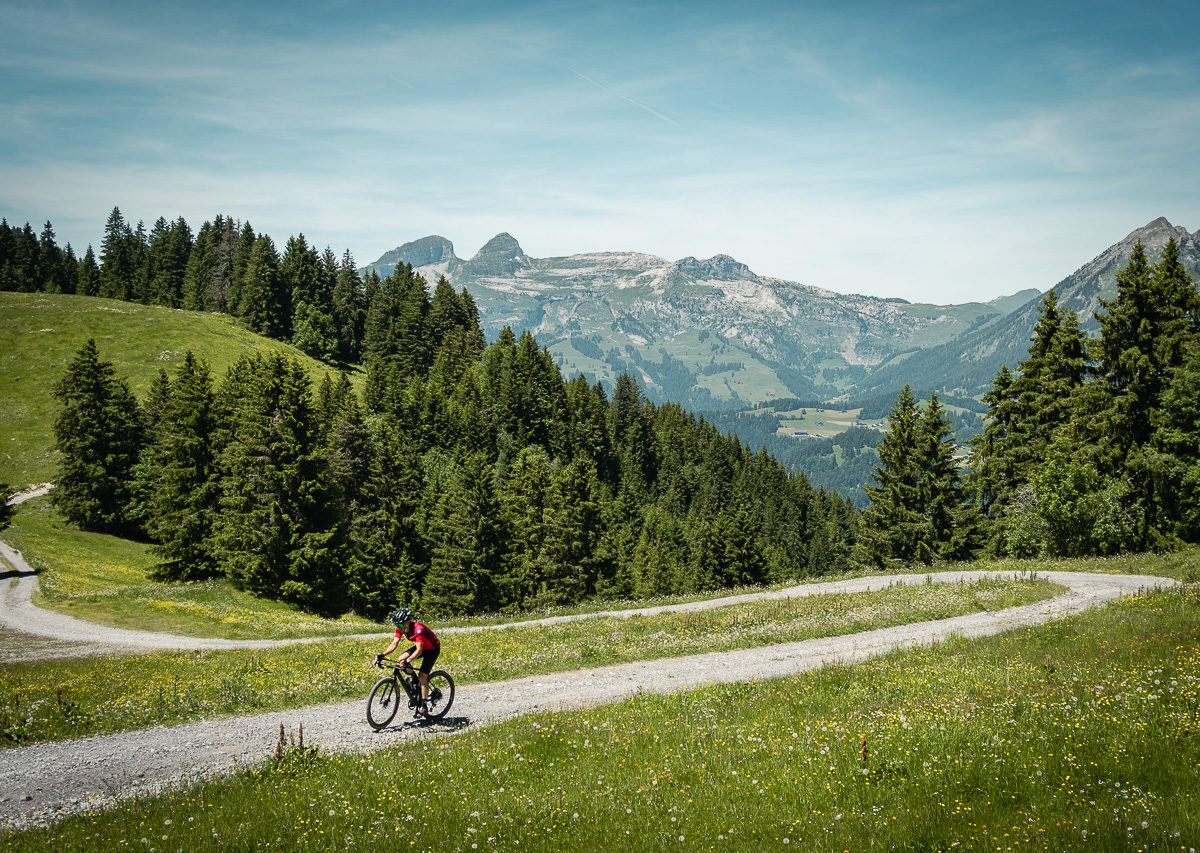 220614 MyVaud Villars gravel-04634