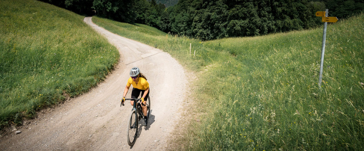 230608 AV gravel plaine montagne-09750